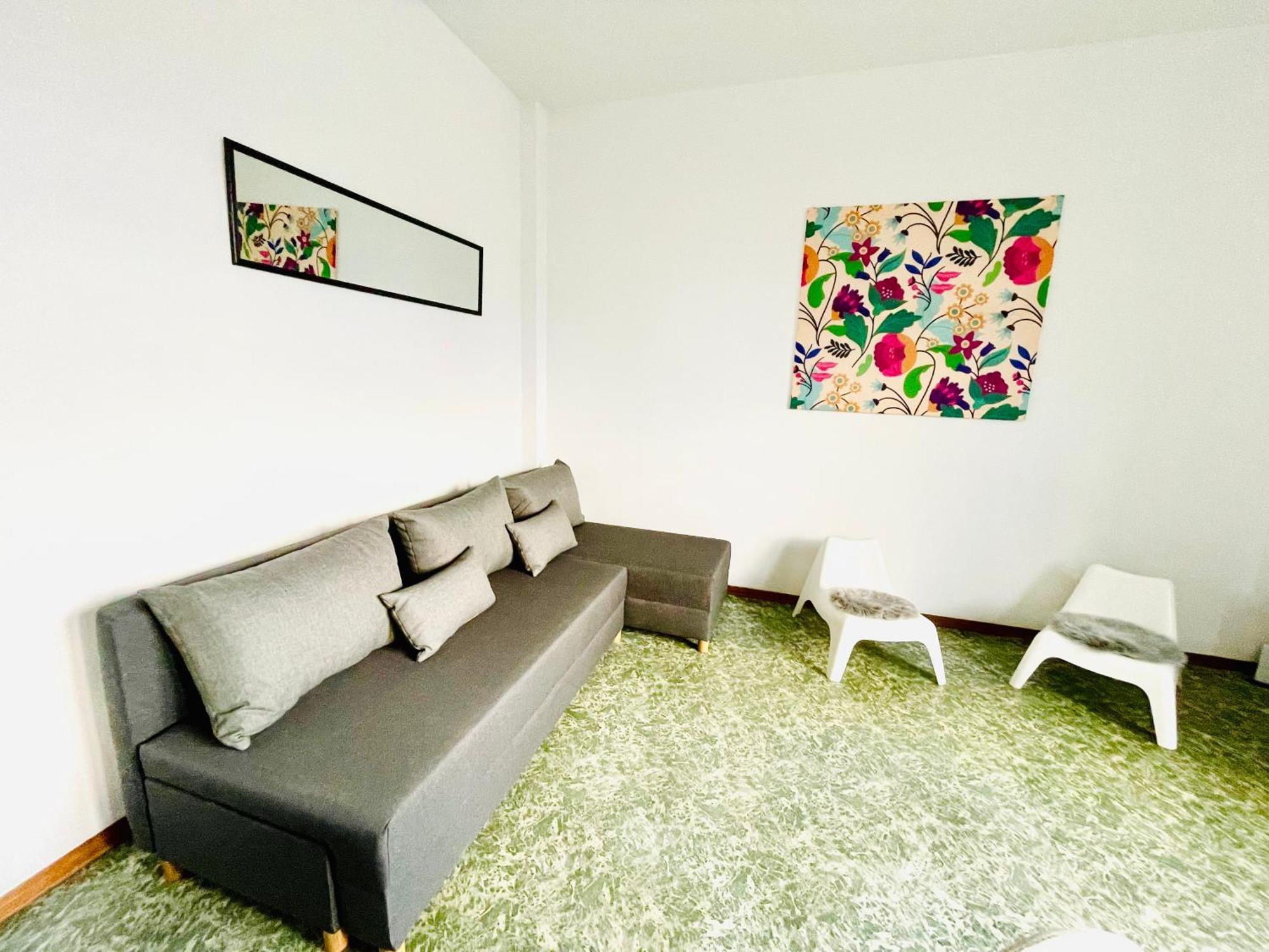 Apartment With Private Parking, In Schio Exterior photo